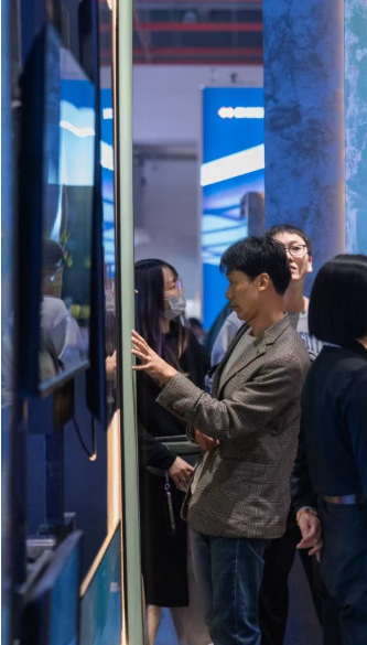 用“艺术礼盒”亮相2025广州设计周,VillaePaint会玩! 中网行业信息网