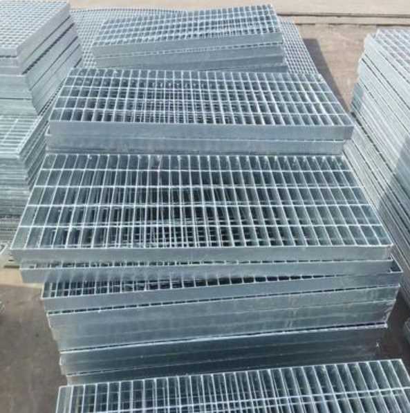 镀锌格栅盖板.jpg 镀锌格栅盖板.jpg