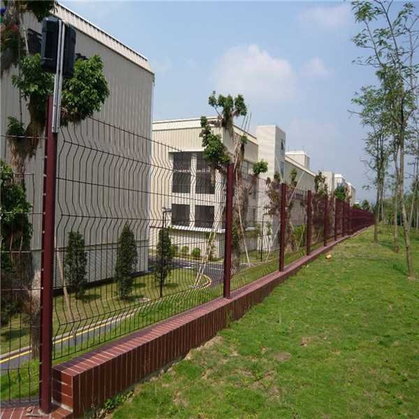 小区桃型立柱护栏网.jpg 小区桃型立柱护栏网.jpg