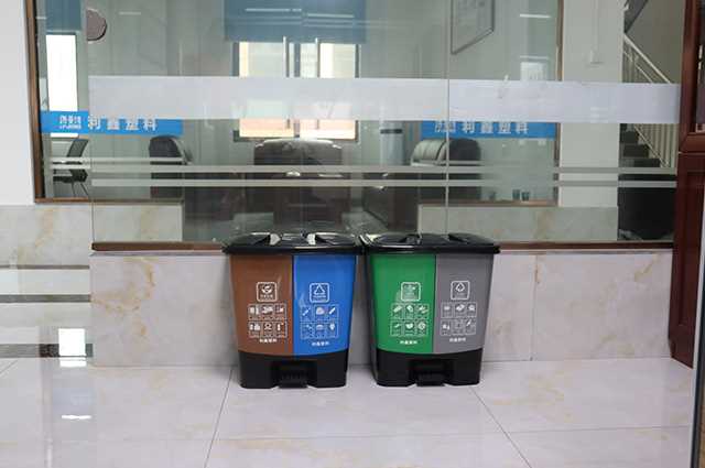 40L环卫垃圾桶 (3).jpg 40L环卫垃圾桶 (3).jpg