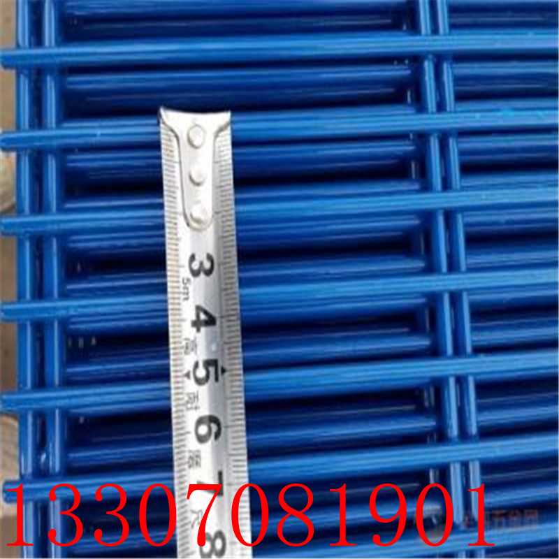 358护栏网8.jpg 358护栏网8.jpg