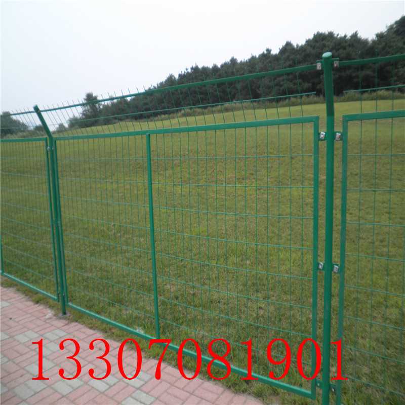 公路护栏2.jpg 公路护栏2.jpg