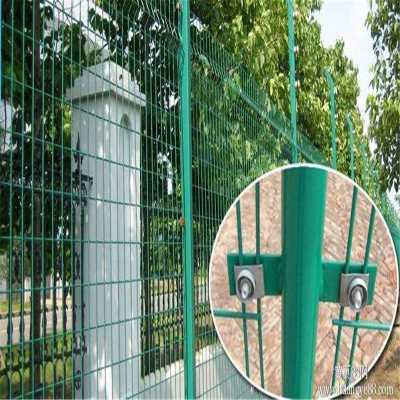 宜春市厂家供应园林双边丝护栏 圈地双边围栏网 公路双边护栏