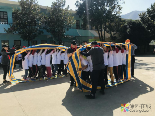 立邦「为爱上色」再度走进湖北“孟垅小学”，用爱刷新孩子们的未来 中国涂料在线，coatingol.com