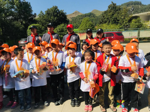 立邦「为爱上色」再度走进湖北“孟垅小学”，用爱刷新孩子们的未来 中国涂料在线，coatingol.com