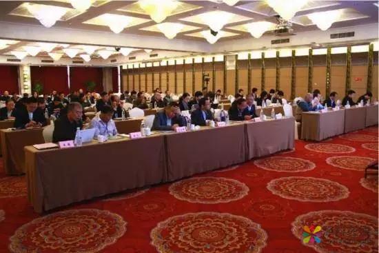 02.jpg 聚焦环境友好型涂料:2018涂料产业清洁生产与环保涂料峰会召开 中国涂料在线,coatingol.com