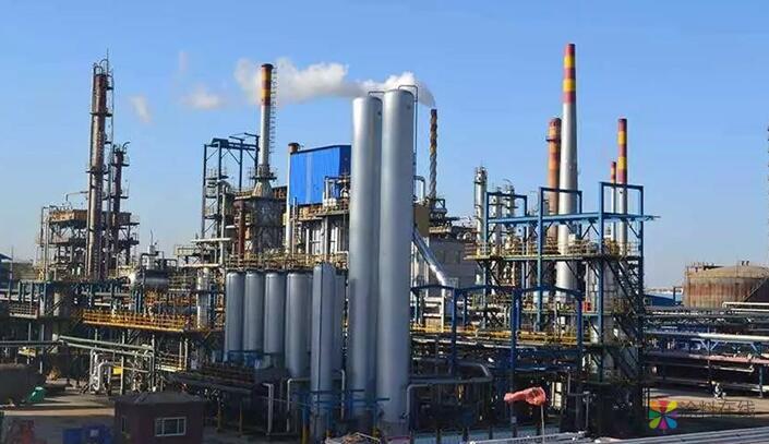 化工厂.jpg 化工原材料集体暴跌!企业陷入集体焦虑? 中国涂料在线,coatingol.com