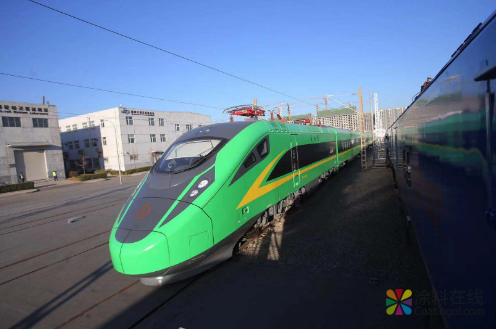 京张高铁新款复兴号亮相 两种设计涂装将“打擂” 中国涂料在线，coatingol.com