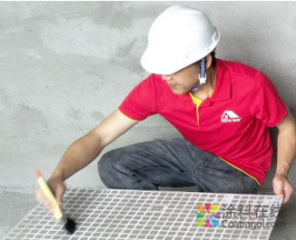 聪明人现在都这样贴瓷砖了，海特瓷砖背胶牢固又省工 中国涂料在线，coatingol.com