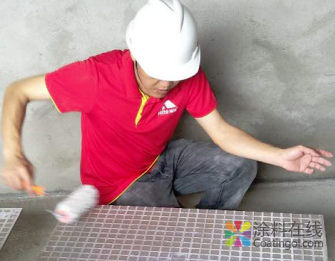 聪明人现在都这样贴瓷砖了，海特瓷砖背胶牢固又省工 中国涂料在线，coatingol.com