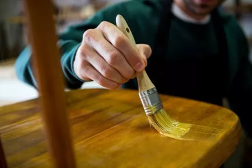 如何正确使用水性木器漆防止家具掉漆 涂料在线,coatingol.com