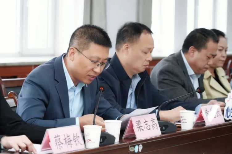 2.jpg 点亮“心”生命丨三棵树2025年心脏外科救助公益西吉站帮扶启航 涂料在线,coatingol.com