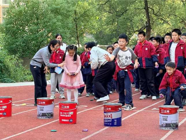 5.jpg 立邦中国携手三一集团开展「为爱上色」公益探访,助力乡村教育多元发展 涂料在线,coatingol.com