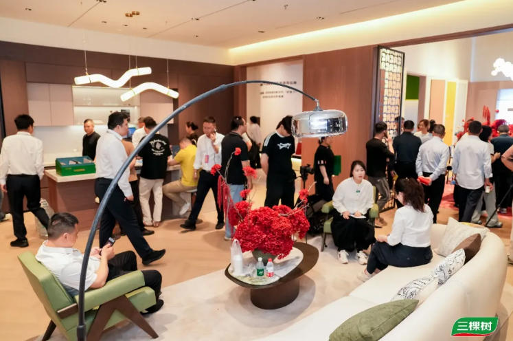 好漆好板好空间｜三棵树小森板引爆广州定制家居展 涂料在线,coatingol.com